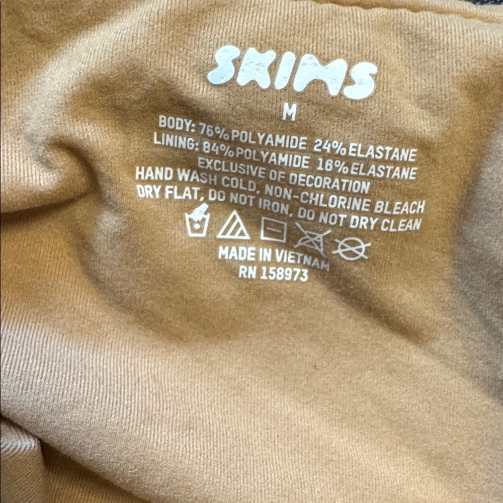 Skims Fits Everybody Bandeau - Picture 5 of 6